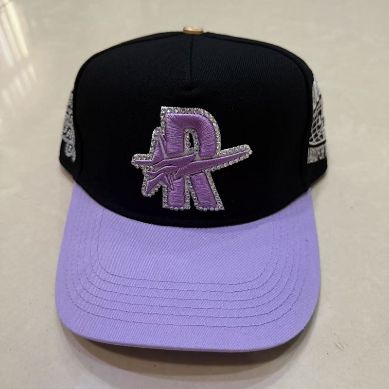 Бейсболки с контрастным козырь – обзор и цена Baseball Cap Fitted